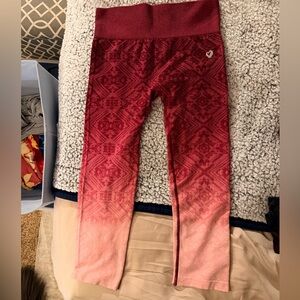 ShoActive women’s size medium capris Pink ombré Gradient Leggings